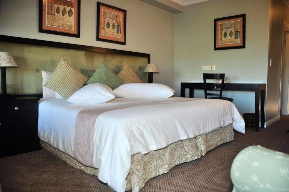 At Atlantic Country house *
